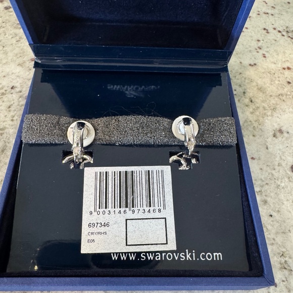 Swarovski Crystal Wave Circle Clip Earrings - NWOT - Picture 3 of 4